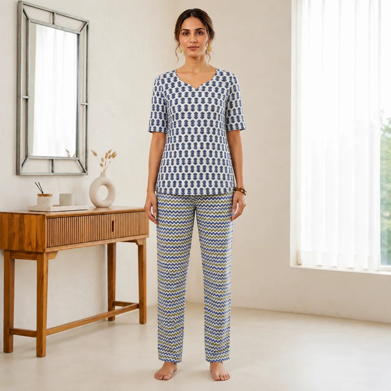 Women's White & Blue Printed Lounge Co-ord Set