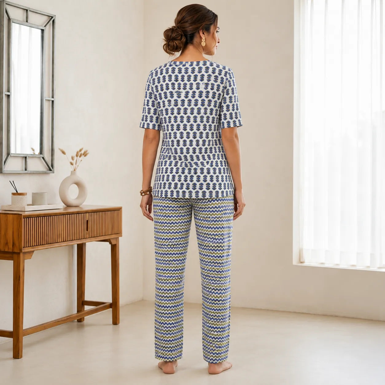 Women's White & Blue Printed Lounge Co-ord Set