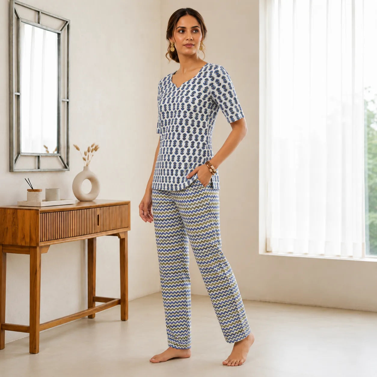 Women's White & Blue Printed Lounge Co-ord Set